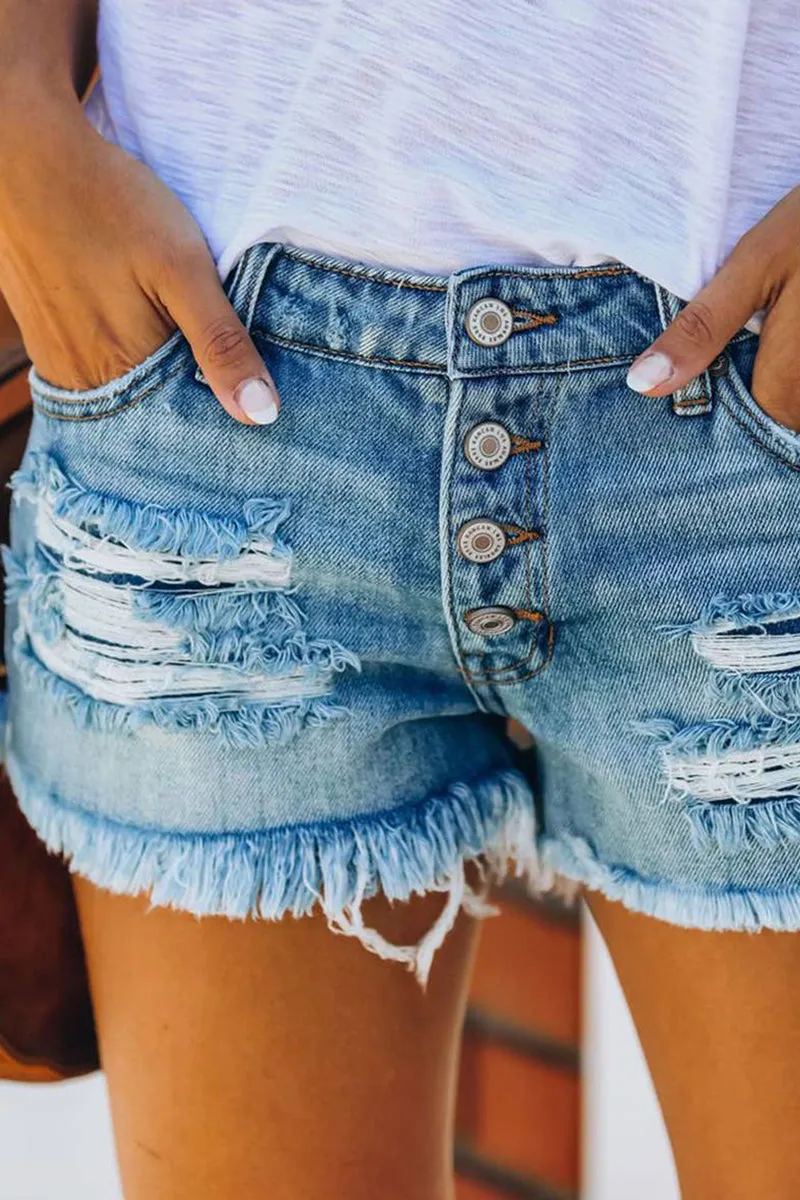 A pair of buckles and ripped denim shorts_CWBSP0254