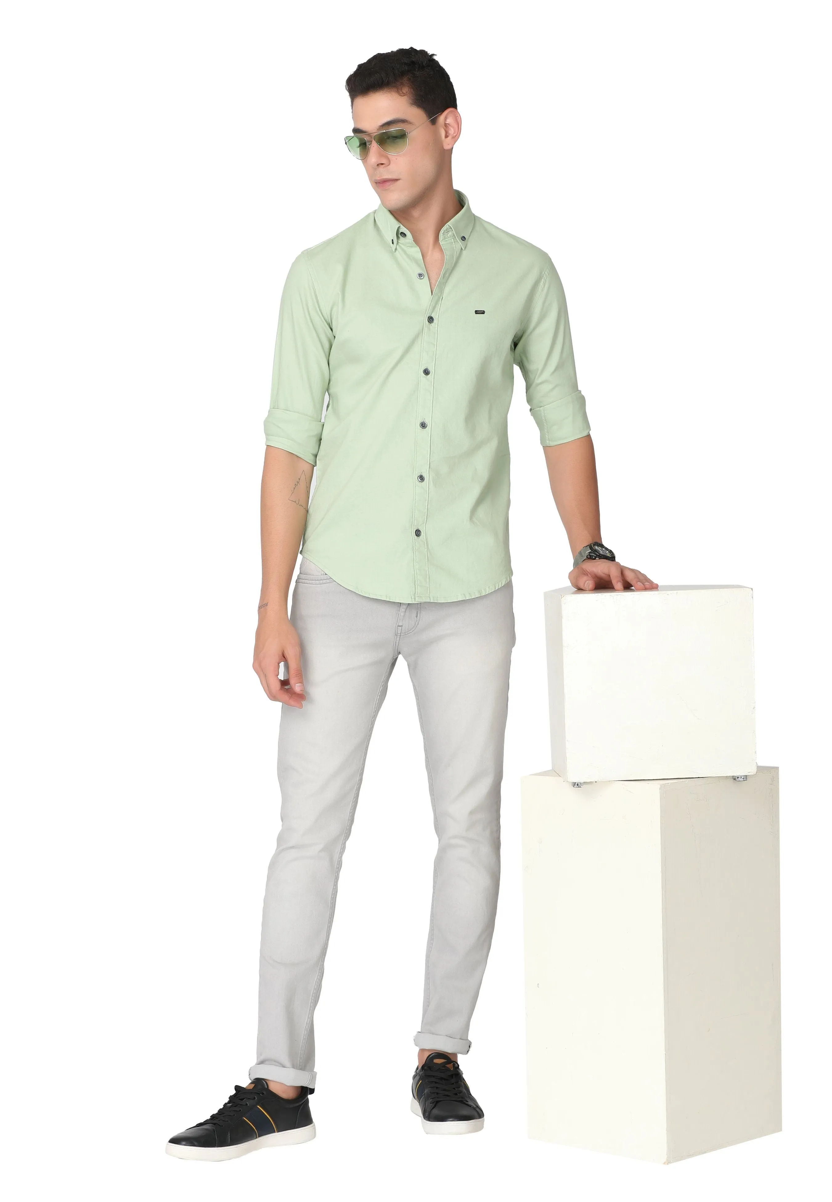 Light Green Solid Regular Fit Casual Shirt