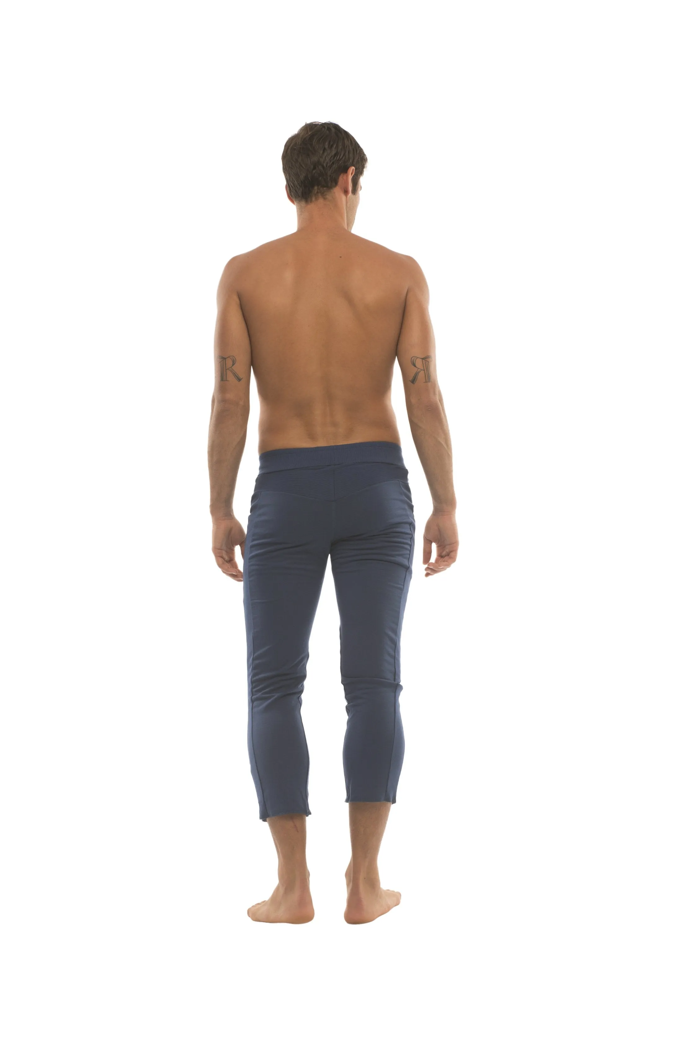 Mens 4/5 Zipper Pocket Capri Yoga Pants (Solid Royal Blue)