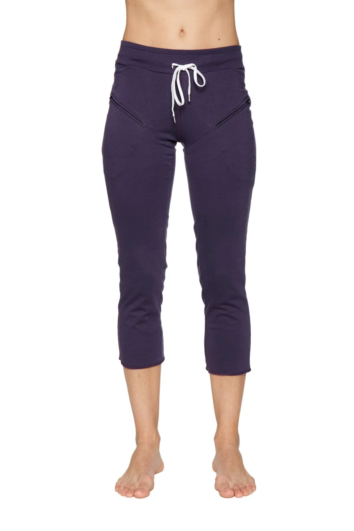 Women's 4/5 Length Zipper Pocket Capri Yoga Pant (Eggplant)